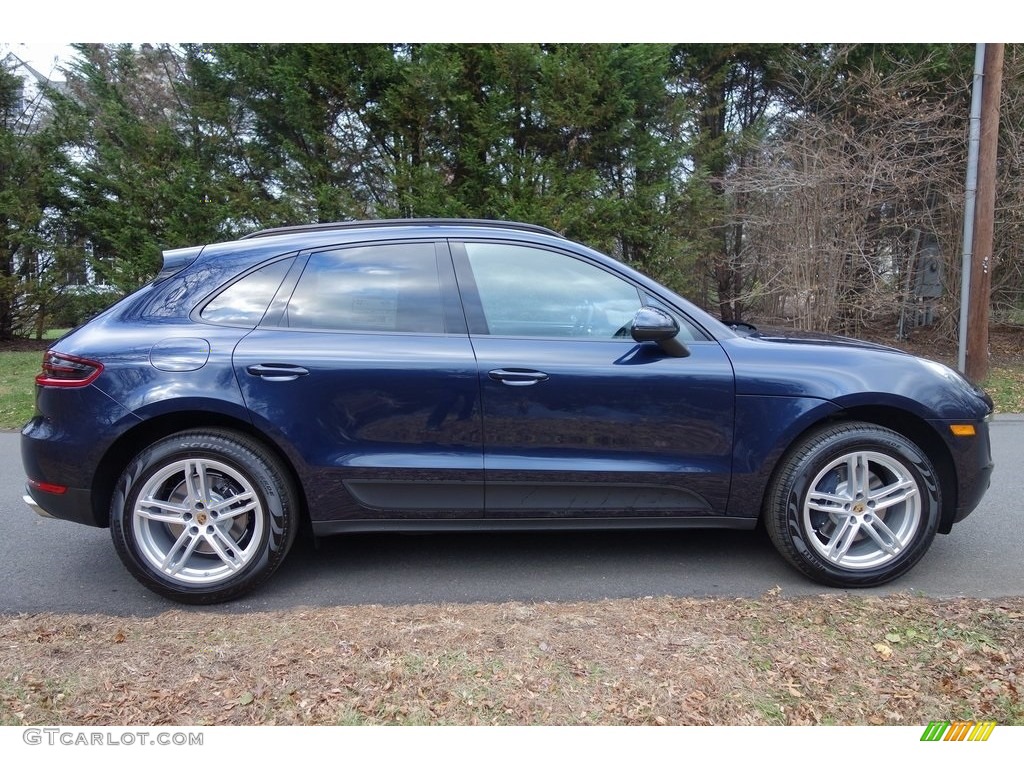 Night Blue Metallic 2018 Porsche Macan Standard Macan Model Exterior Photo #130713129