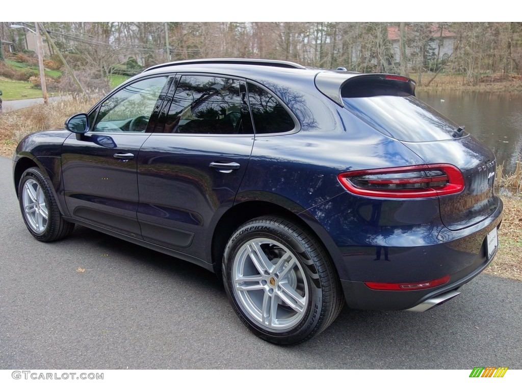 2018 Macan  - Night Blue Metallic / Black/Garnet Red photo #6