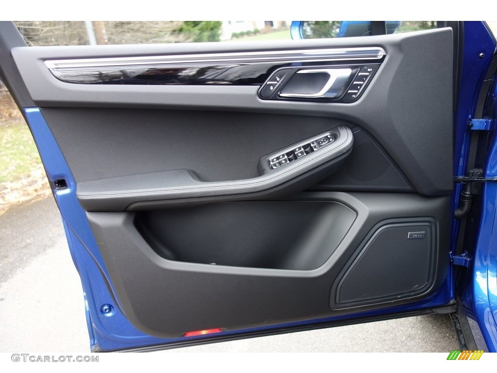 2018 Porsche Macan Sport Edition Door Panel Photos