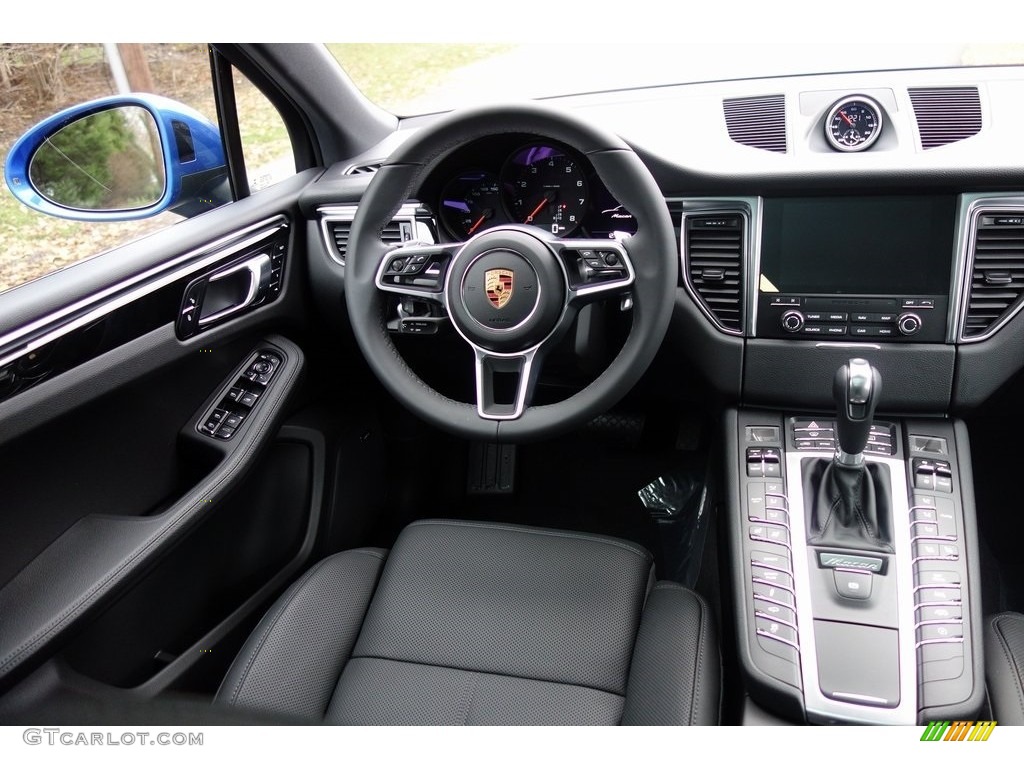 2018 Porsche Macan Sport Edition Black Dashboard Photo #130713837