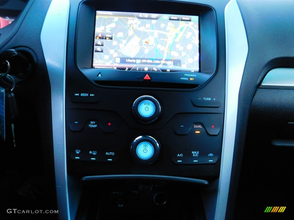 2015 Explorer XLT 4WD - Ingot Silver / Charcoal Black photo #15