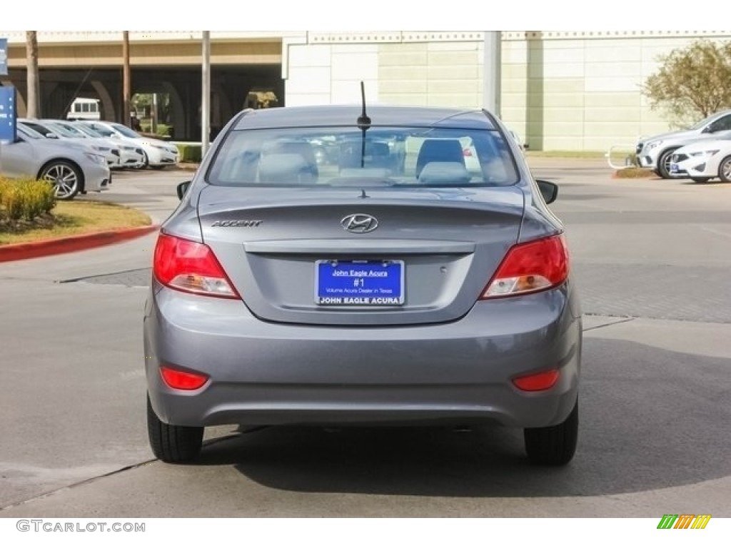 2016 Accent SE Sedan - Triathlon Gray / Gray photo #6