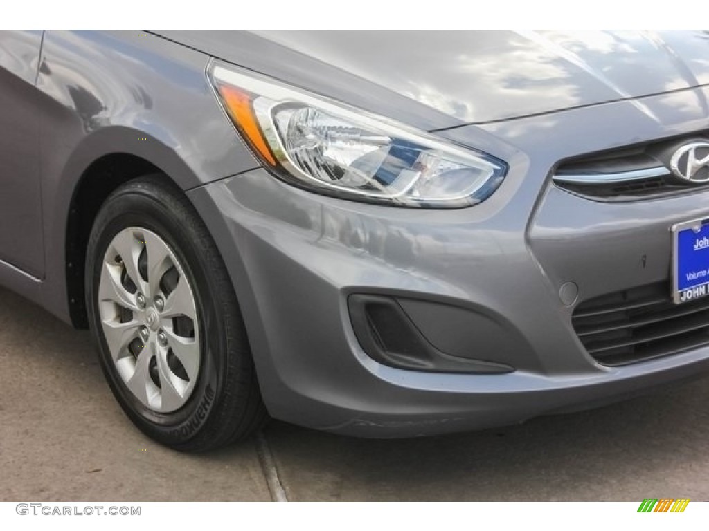 2016 Accent SE Sedan - Triathlon Gray / Gray photo #12