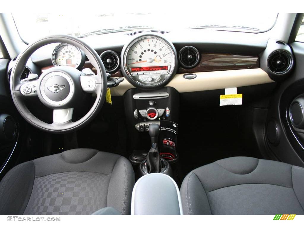 2007 Cooper Hardtop - Pepper White / Carbon Black/Black photo #17