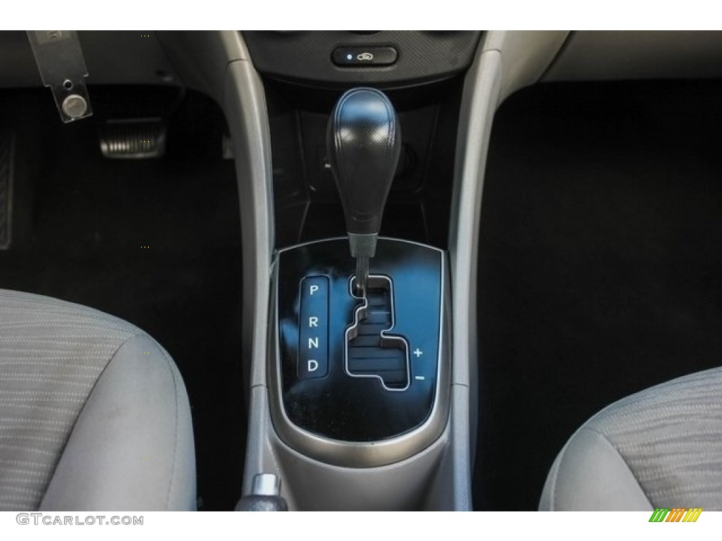 2016 Accent SE Sedan - Triathlon Gray / Gray photo #32