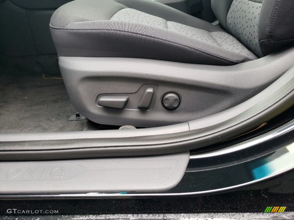 2019 Hyundai Ioniq Hybrid SEL Controls Photo #130716350