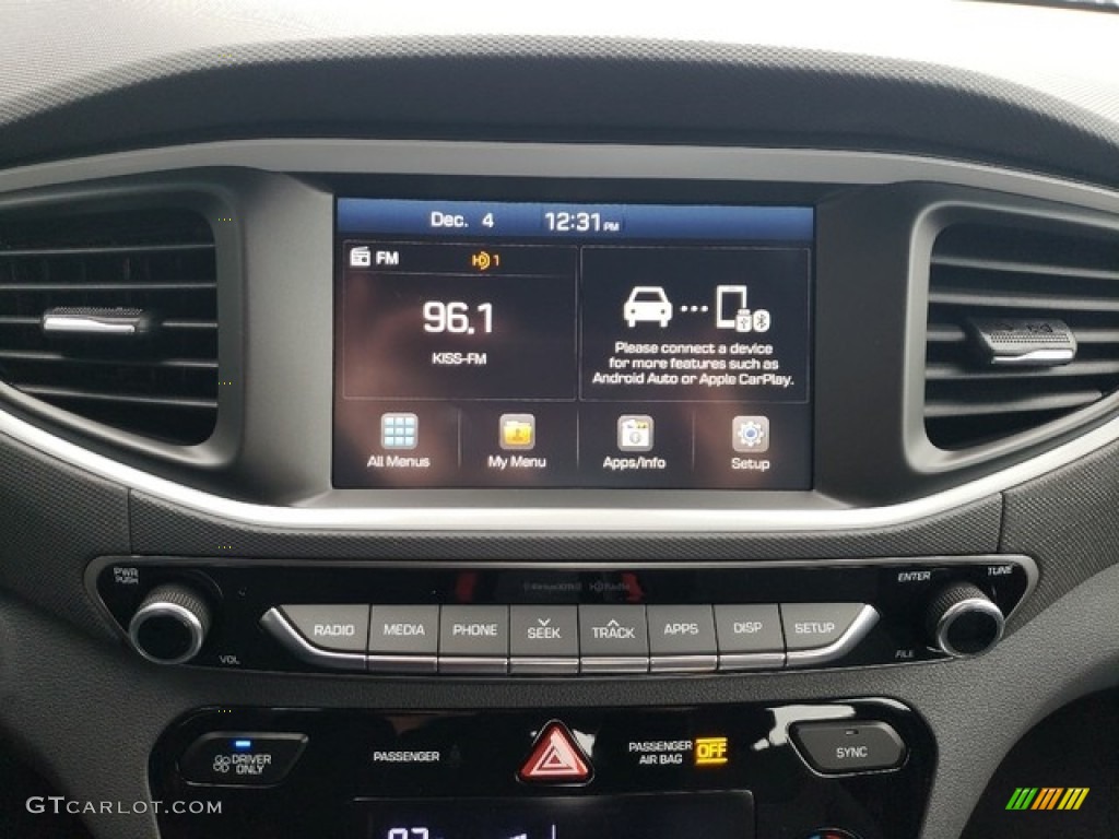 2019 Hyundai Ioniq Hybrid SEL Controls Photo #130716521