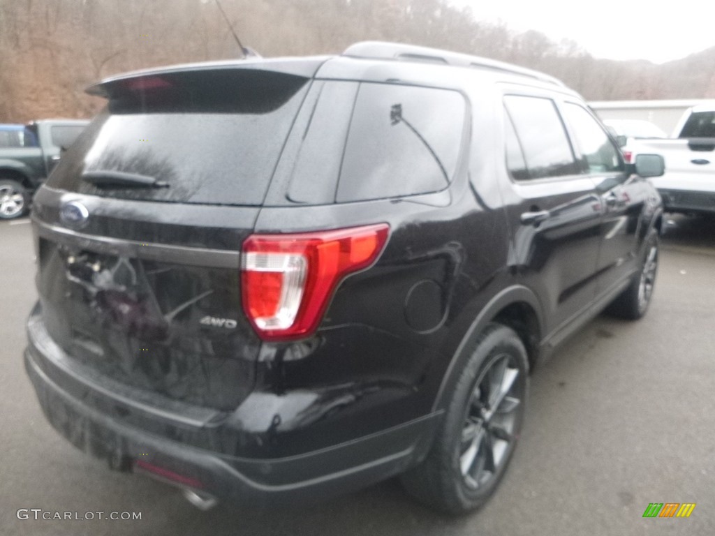 2019 Explorer XLT 4WD - Agate Black / Medium Black photo #2