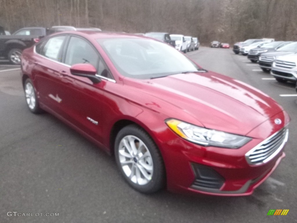 2019 Fusion Hybrid SE - Ruby Red / Ebony photo #3