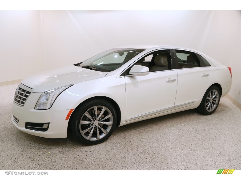 2013 XTS FWD - White Diamond Tricoat / Shale/Cocoa photo #3