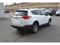 Super White - RAV4 XLE Photo No. 6