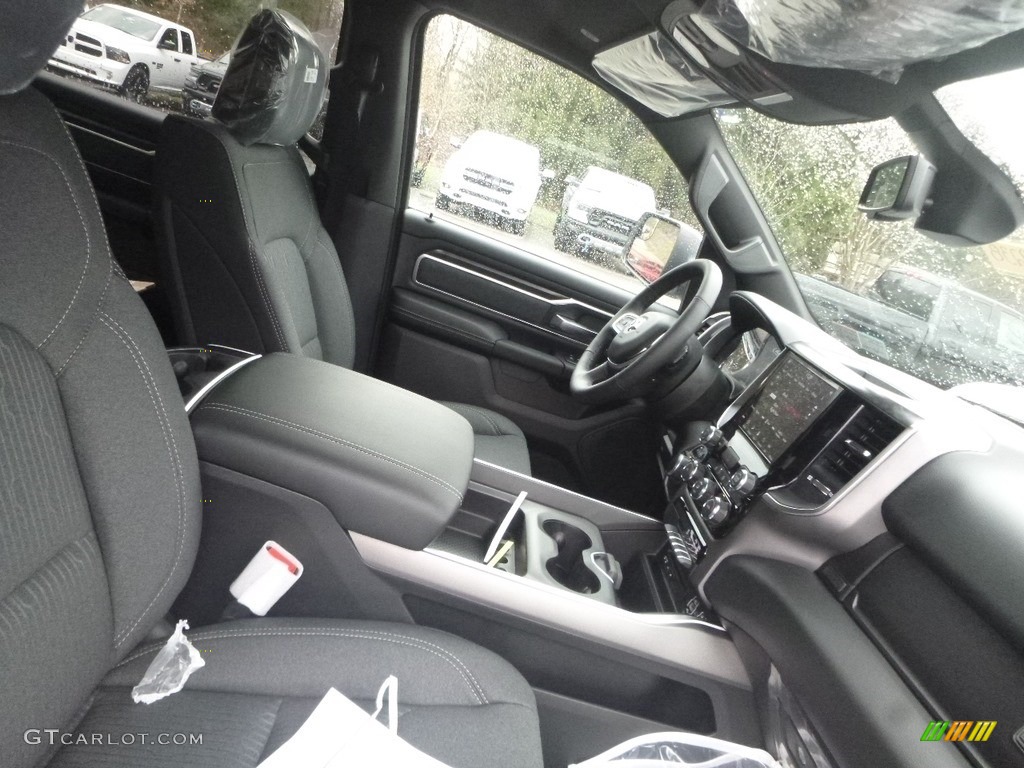 2019 1500 Big Horn Crew Cab 4x4 - Bright White / Black photo #10