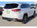 2019 Blizzard Pearl White Toyota Highlander XLE  photo #8