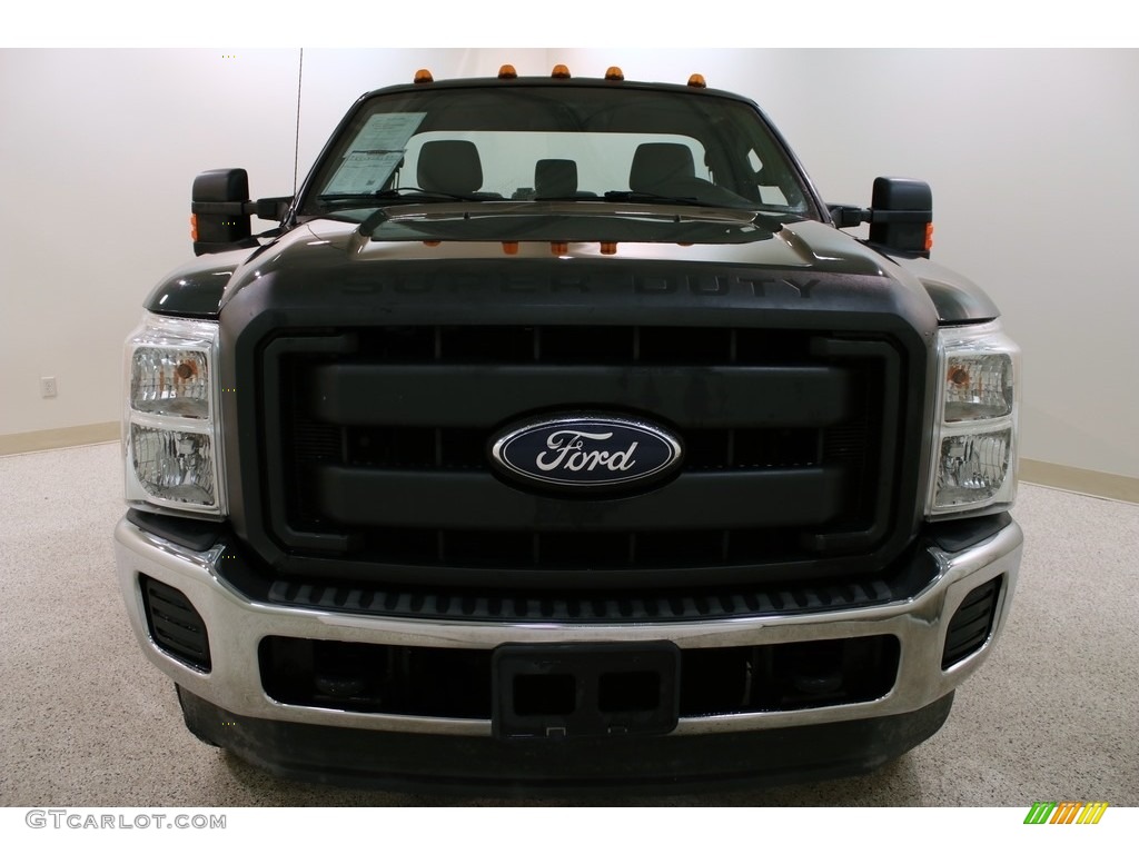 2011 F250 Super Duty XL Regular Cab 4x4 - Forest Green Metallic / Steel Gray photo #2