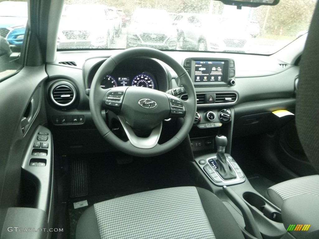2019 Hyundai Kona SEL AWD Gray/Black Dashboard Photo #130731239