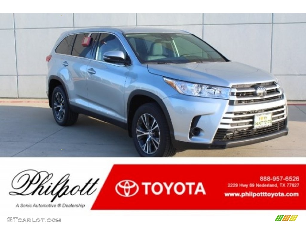 Celestial Silver Metallic Toyota Highlander