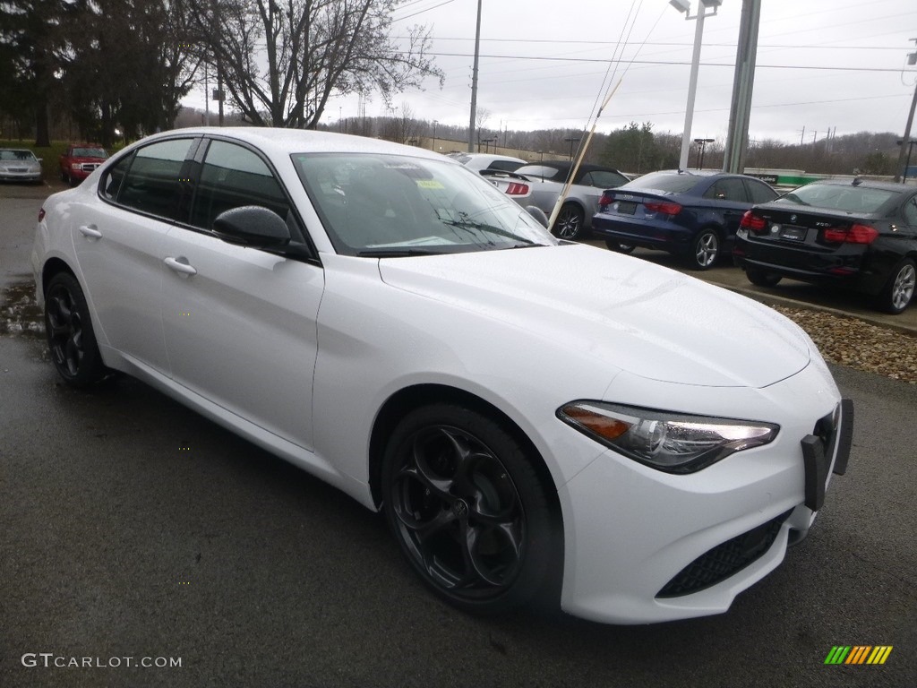 Alfa White 2019 Alfa Romeo Giulia AWD Exterior Photo #130731515