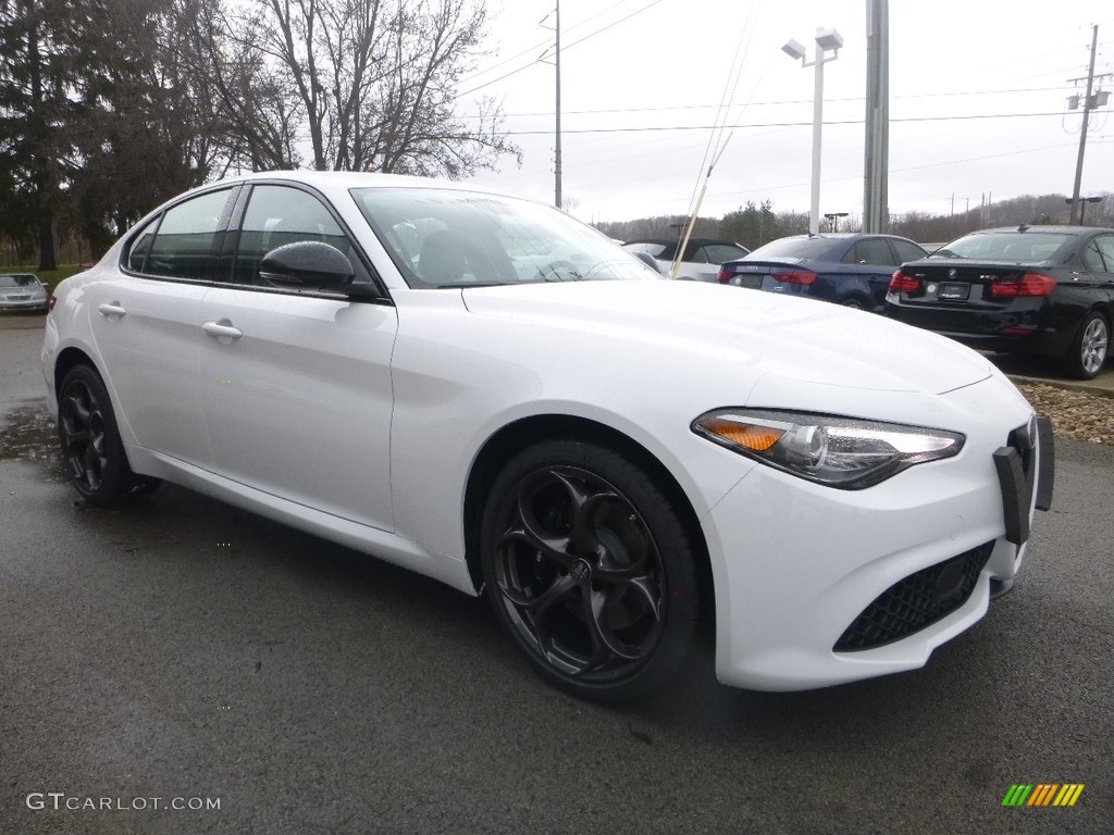 Alfa White 2019 Alfa Romeo Giulia AWD Exterior Photo #130731539