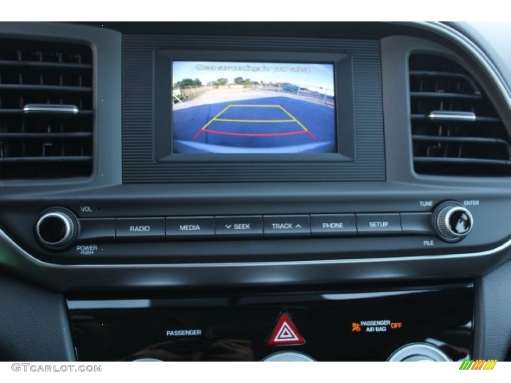 2019 Elantra SE - Symphony Silver / Black photo #12