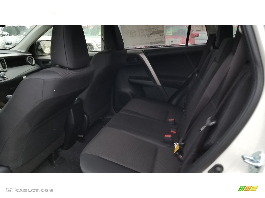 2018 RAV4 LE - Super White / Black photo #3
