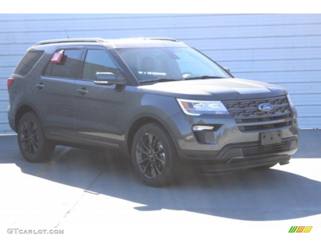 2019 Explorer XLT - Magnetic / Medium Black photo #2