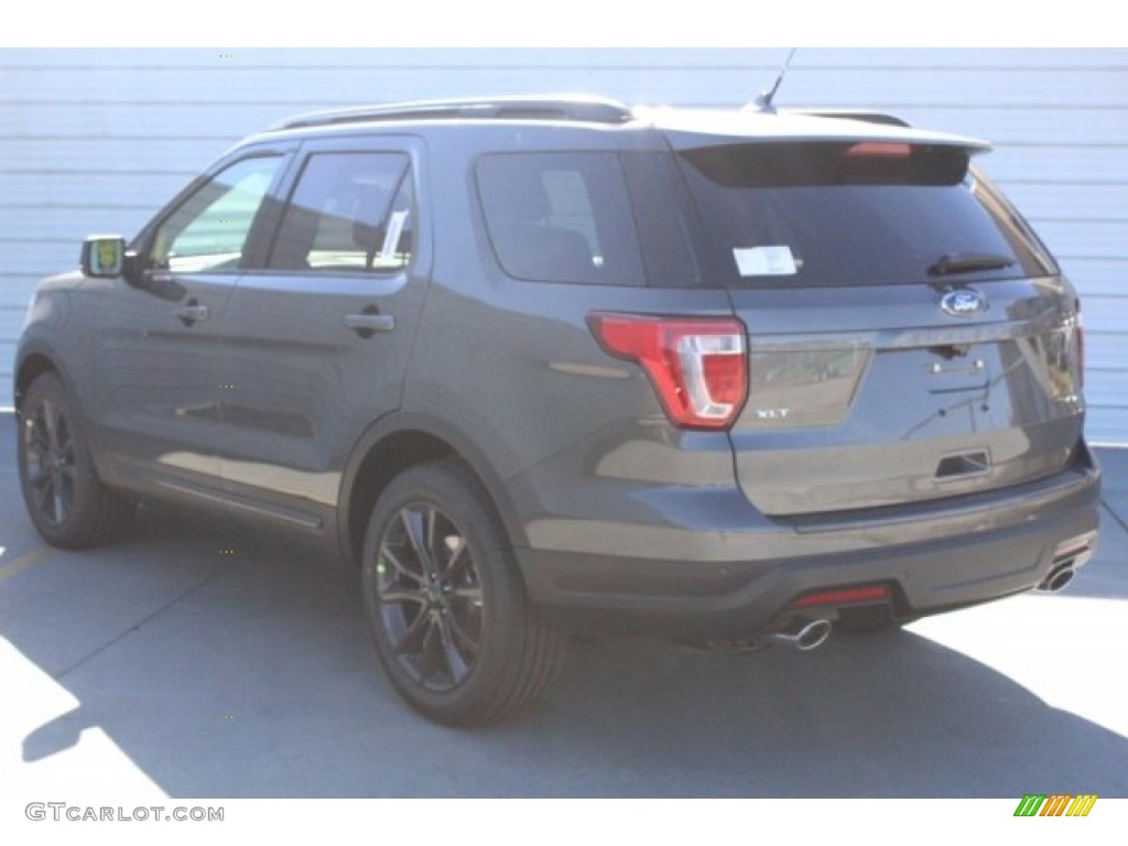 2019 Explorer XLT - Magnetic / Medium Black photo #5