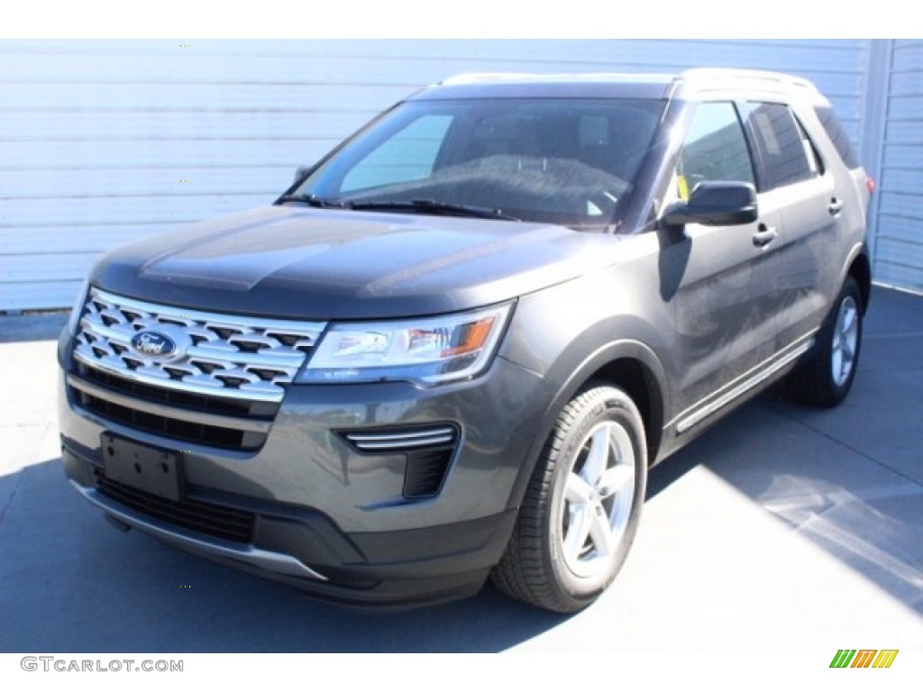 2019 Explorer XLT - Magnetic / Medium Black photo #4