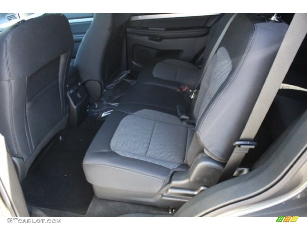 2019 Explorer XLT - Magnetic / Medium Black photo #19