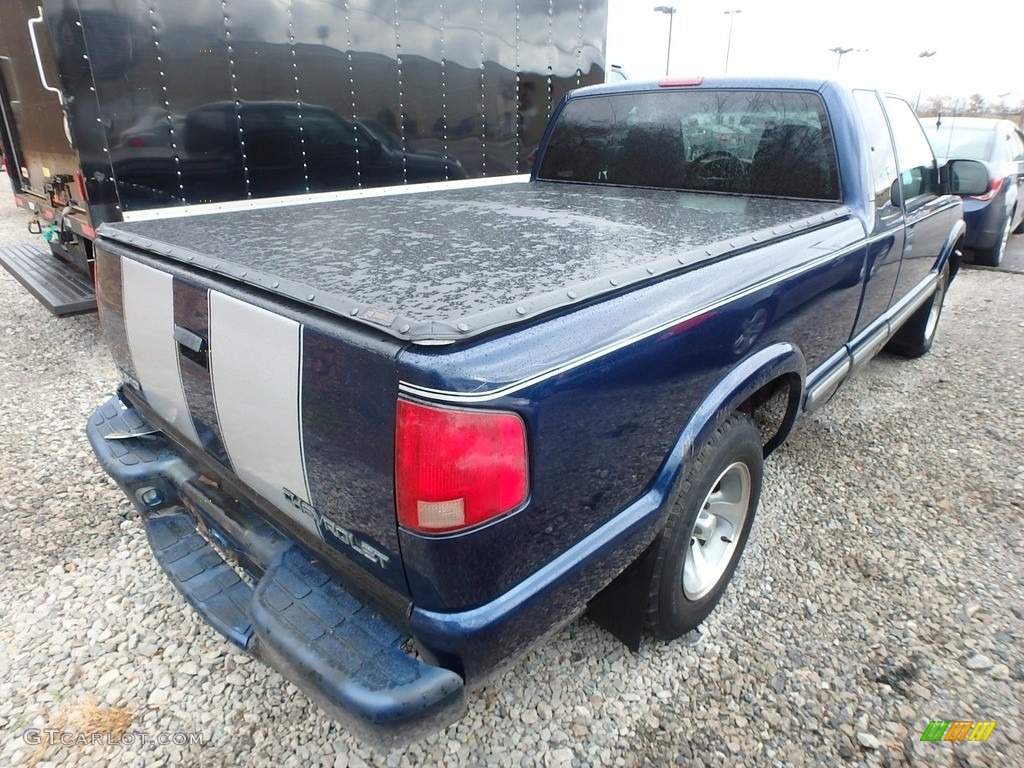 2001 S10 LS Extended Cab - Indigo Blue Metallic / Medium Gray photo #4