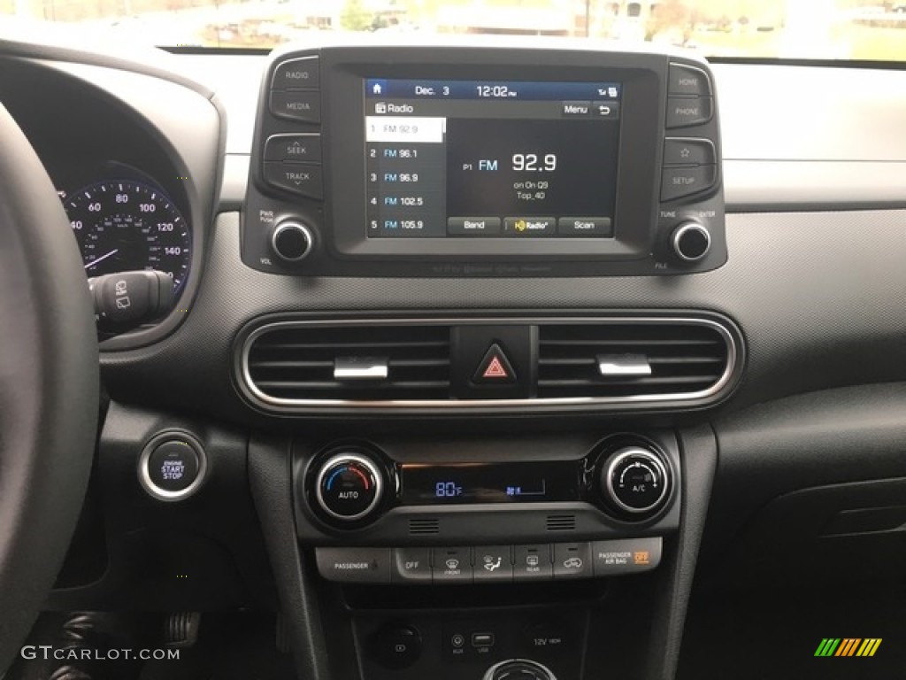 2019 Kona Limited AWD - Chalk White / Black photo #6