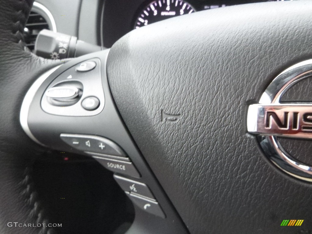 2019 Nissan Pathfinder SV 4x4 Charcoal Steering Wheel Photo #130746975