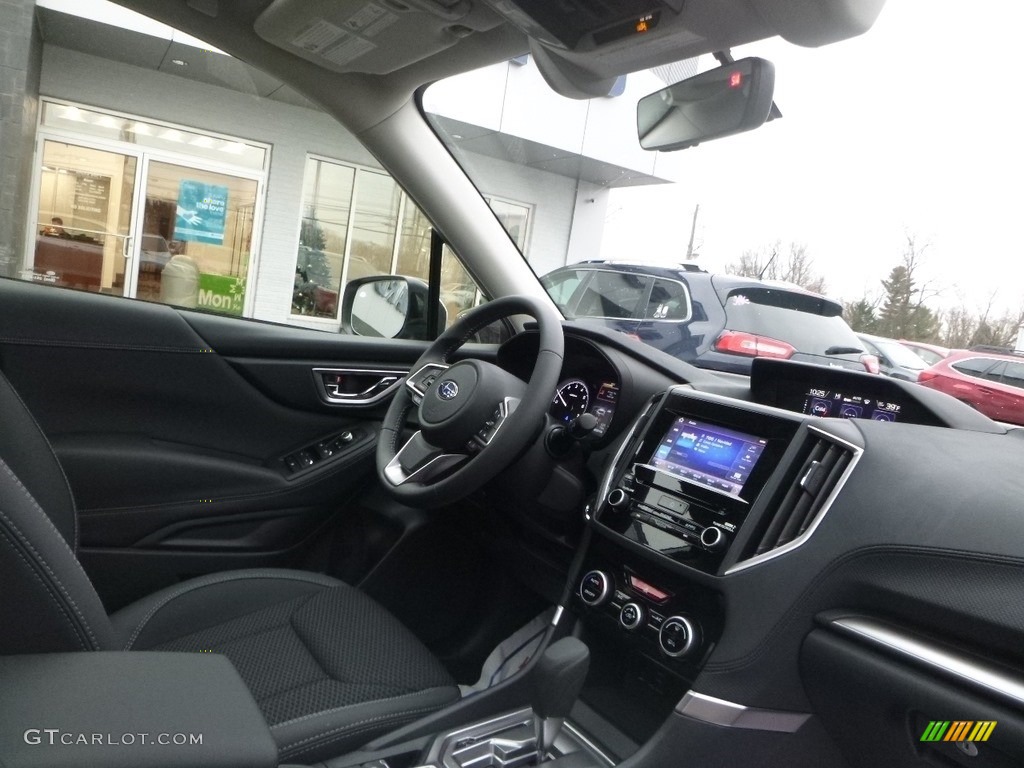 2019 Forester 2.5i Premium - Ice Silver Metallic / Black photo #11