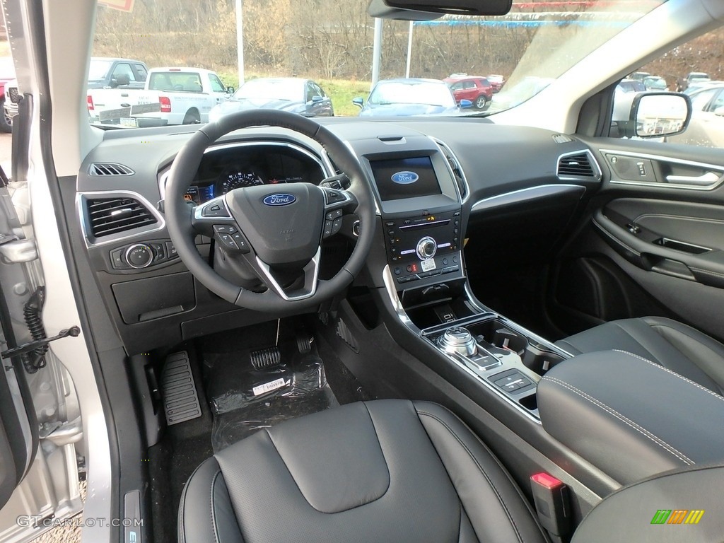 Ebony Interior 2019 Ford Edge Titanium Photo #130748187