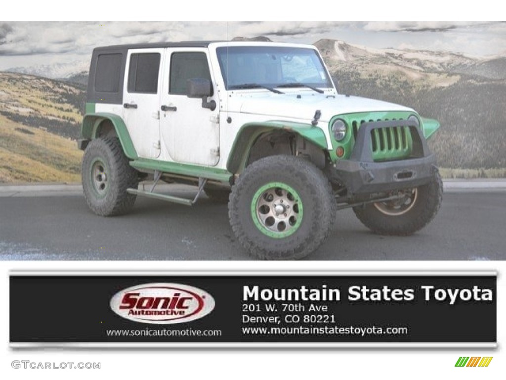 2010 Wrangler Unlimited Sahara 4x4 - Stone White / Dark Slate Gray/Medium Slate Gray photo #1
