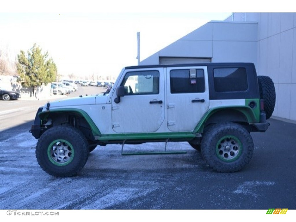 2010 Wrangler Unlimited Sahara 4x4 - Stone White / Dark Slate Gray/Medium Slate Gray photo #3