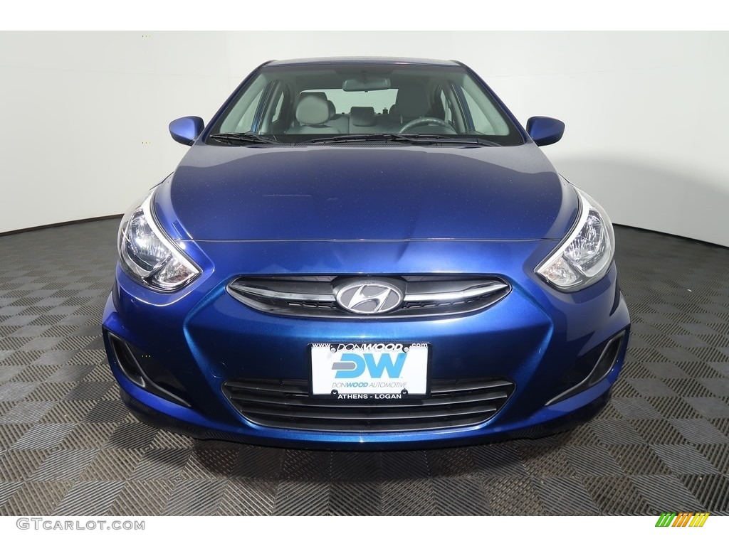 2016 Accent SE Sedan - Pacific Blue / Gray photo #5