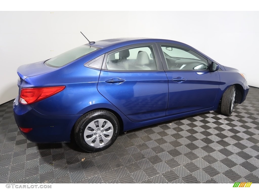 2016 Accent SE Sedan - Pacific Blue / Gray photo #12