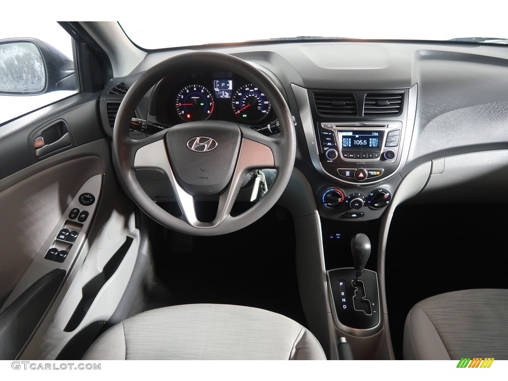 2016 Accent SE Sedan - Pacific Blue / Gray photo #16