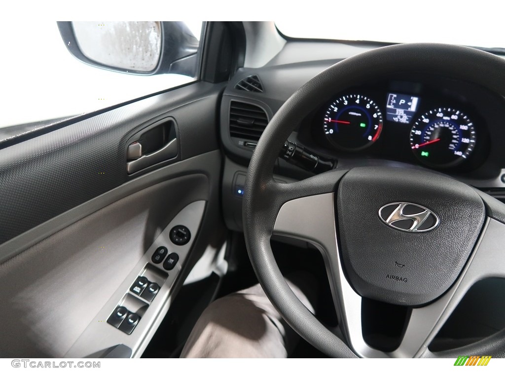 2016 Accent SE Sedan - Pacific Blue / Gray photo #18