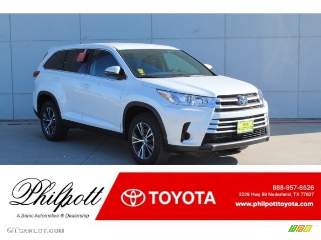 2019 Highlander LE - Blizzard Pearl White / Black photo #1