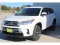 2019 Blizzard Pearl White Toyota Highlander LE  photo #4