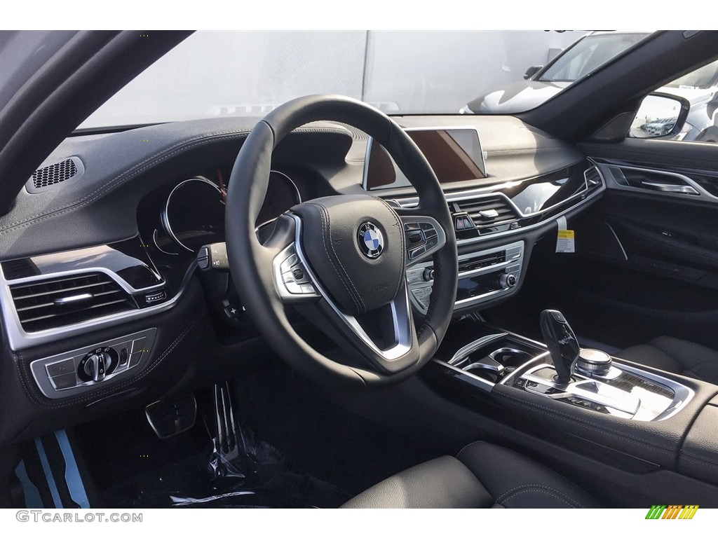2019 7 Series 740i Sedan - Nardo Gray / Black photo #4