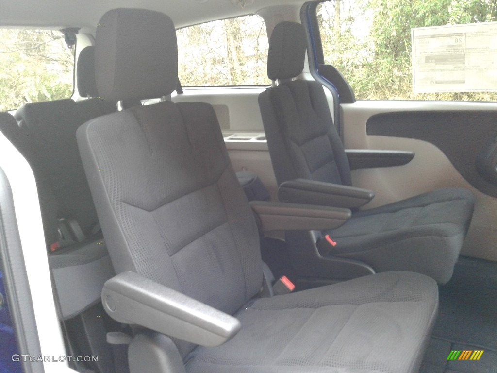 2019 Grand Caravan SE - Indigo Blue / Black/Light Graystone photo #16