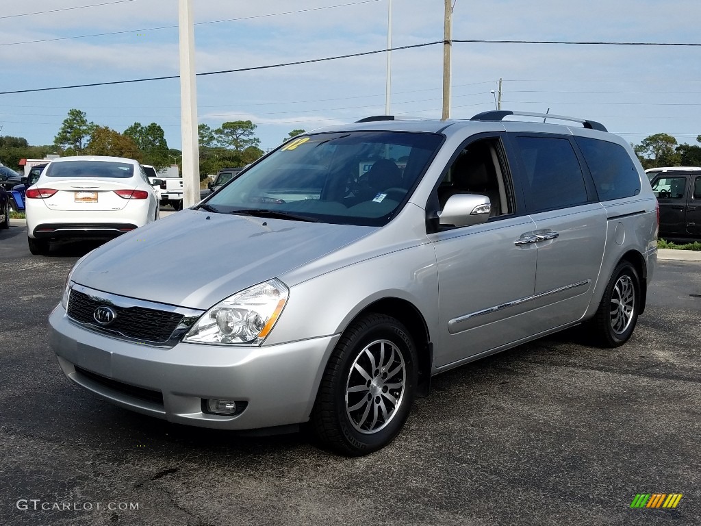 Bright Silver Kia Sedona