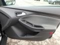 Tuxedo Black - Focus SE Hatchback Photo No. 7