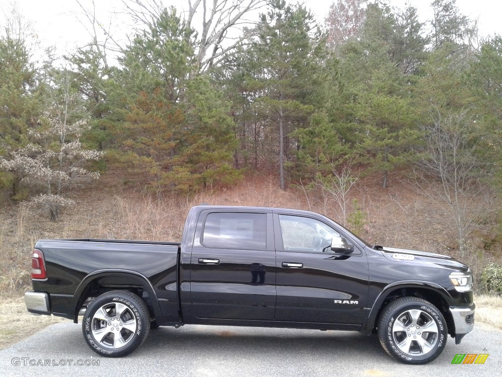 2019 1500 Laramie Crew Cab 4x4 - Diamond Black Crystal Pearl / Black photo #5