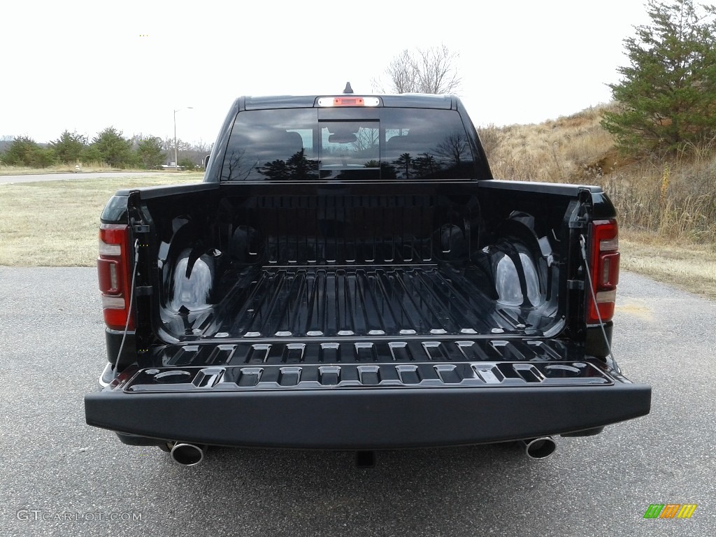 2019 1500 Laramie Crew Cab 4x4 - Diamond Black Crystal Pearl / Black photo #13