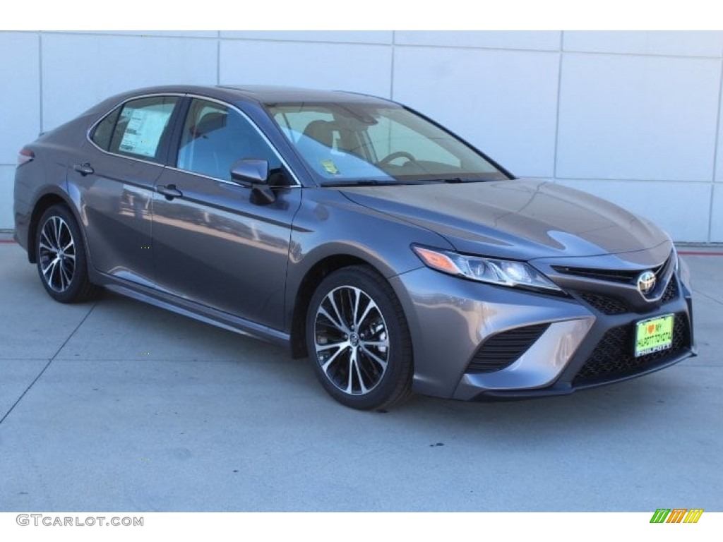 2019 Camry SE - Predawn Gray Mica / Black photo #2