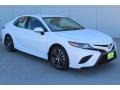 2019 Super White Toyota Camry SE  photo #2