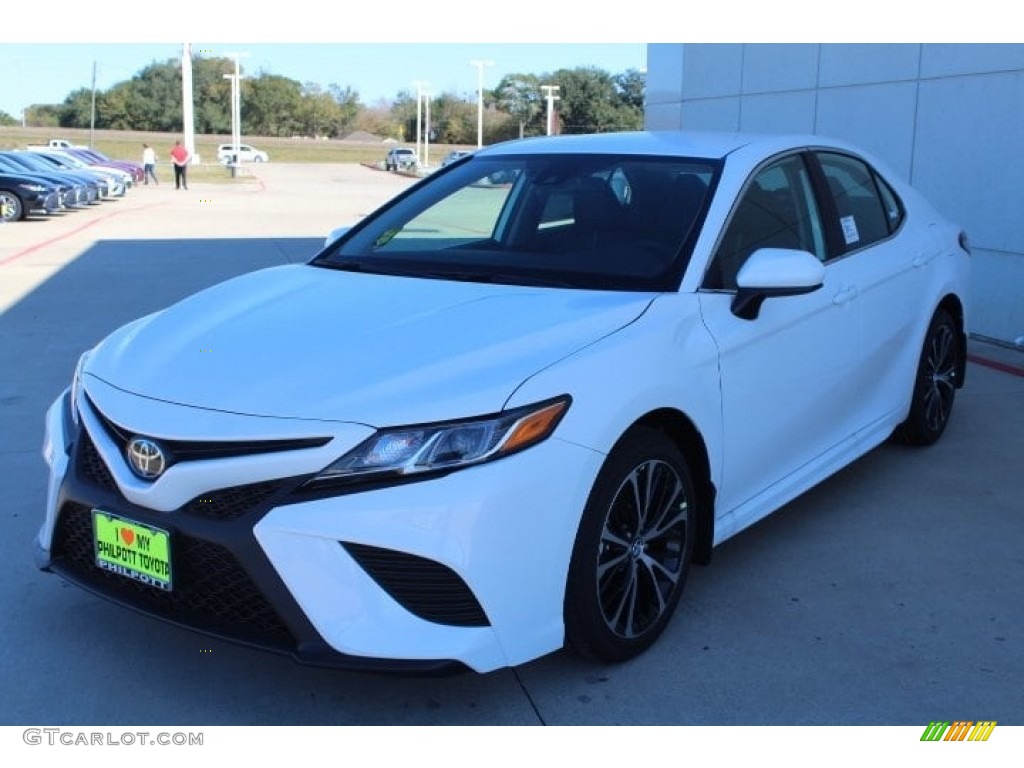 2019 Camry SE - Super White / Black photo #4